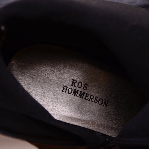 Real suede, scrunch mid-calve boots - NEVER WORN - Picture 4 of 4